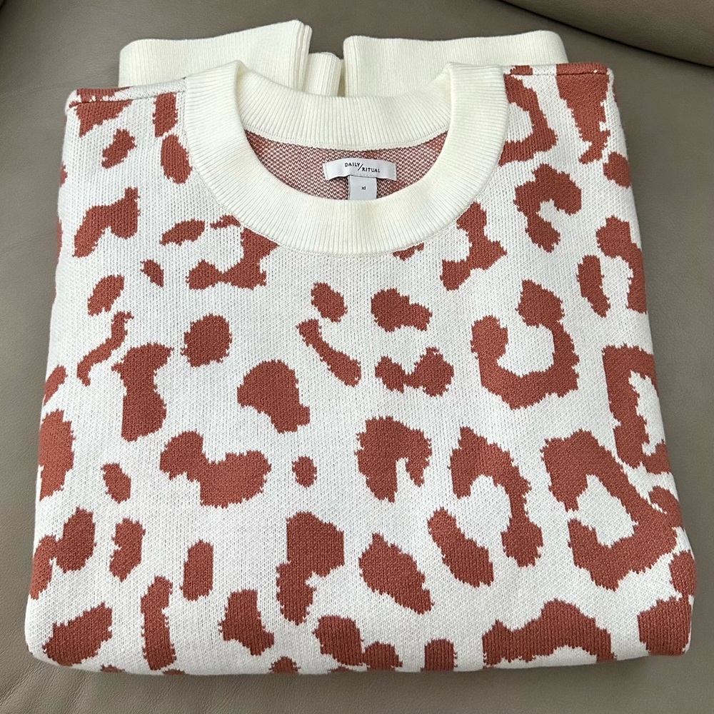 NEW DAILY RITUAL SZ XL CREAM TAN LEOPARD PRINT CREW NECK PULLOVER SWEATER - Picture 4 of 8